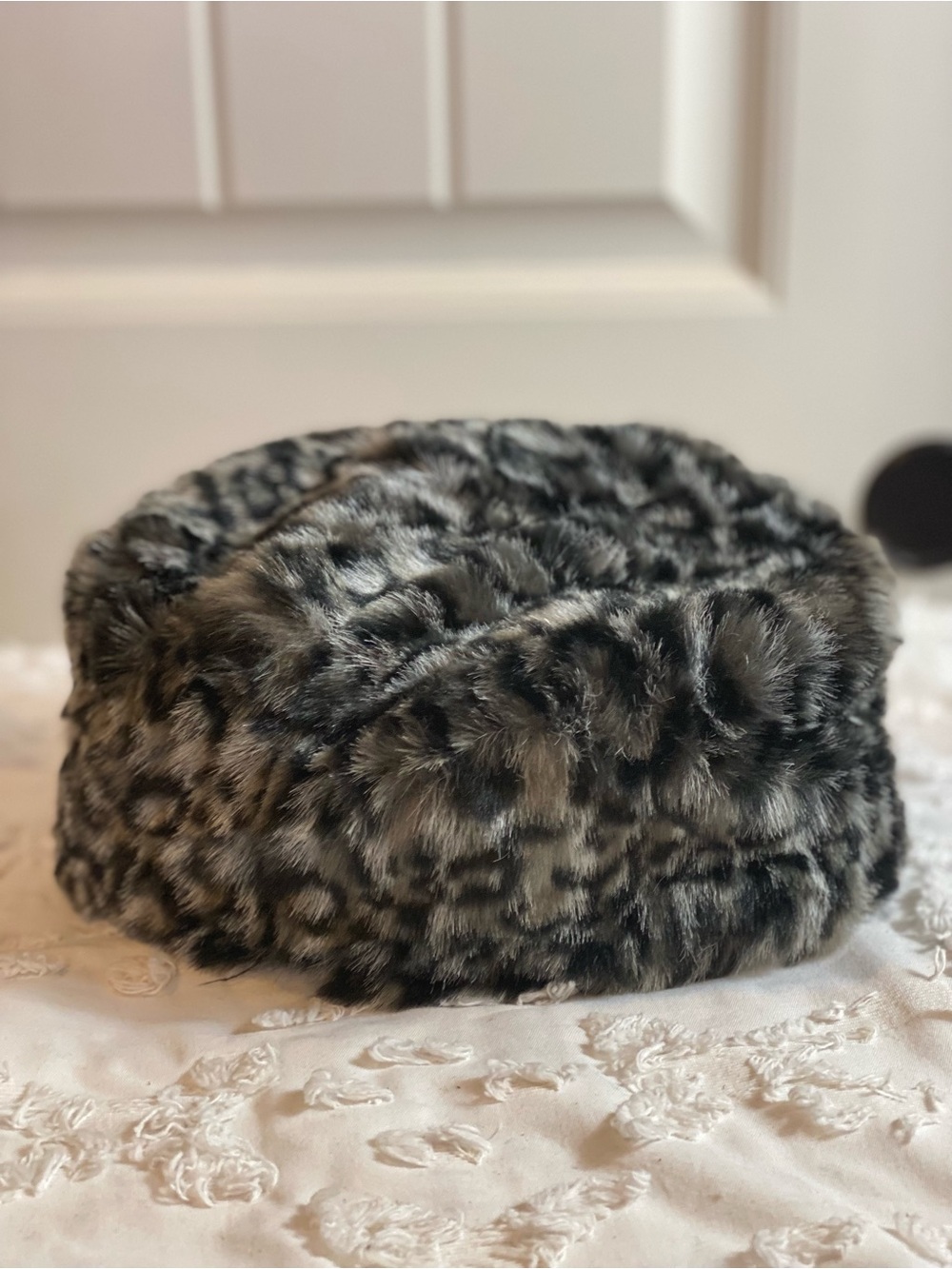 Leopard Print Faux Fur Pillbox Hat - Black & Gray
